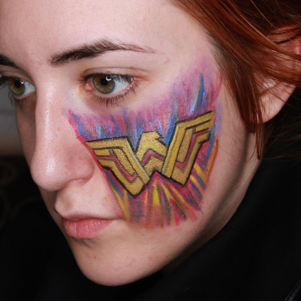 Wonder Woman Face Paint Video by Ana Cedoviste - Facepaint.com